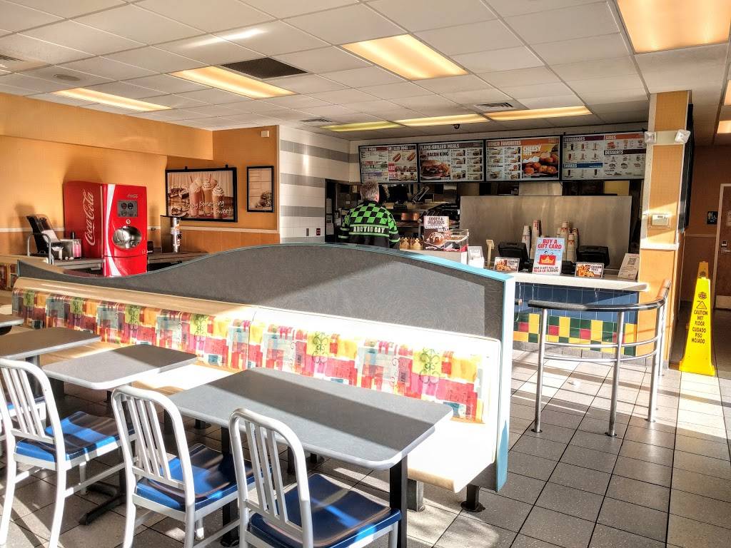 Burger King | restaurant | 14340 15th Ave NE, Seattle, WA 98125, USA | 2063645000 OR +1 206-364-5000