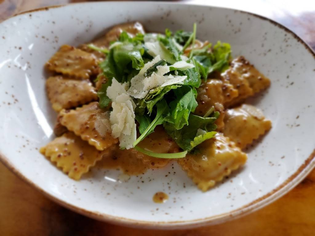 Pic Bois Bistro Taverne Mirabel | restaurant | 12300 Rue de Chaumont #200, Mirabel, QC J7J 0T8, Canada | 4509519630 OR +1 450-951-9630