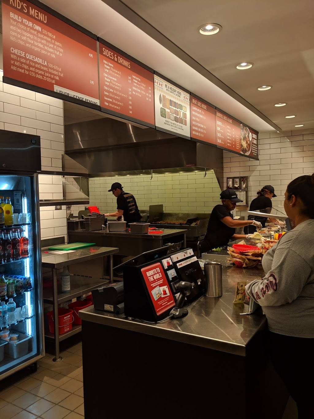 Chipotle Mexican Grill | restaurant | 13599 W Colonial Dr Ste 101, Winter Garden, FL 34787, USA | 4073953658 OR +1 407-395-3658