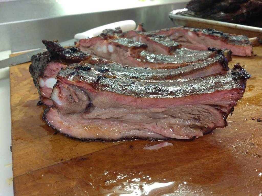 Deep South Smokehouse & Grill | restaurant | 2933 Pittman Center Rd, Sevierville, TN 37876, USA | 8657737807 OR +1 865-773-7807