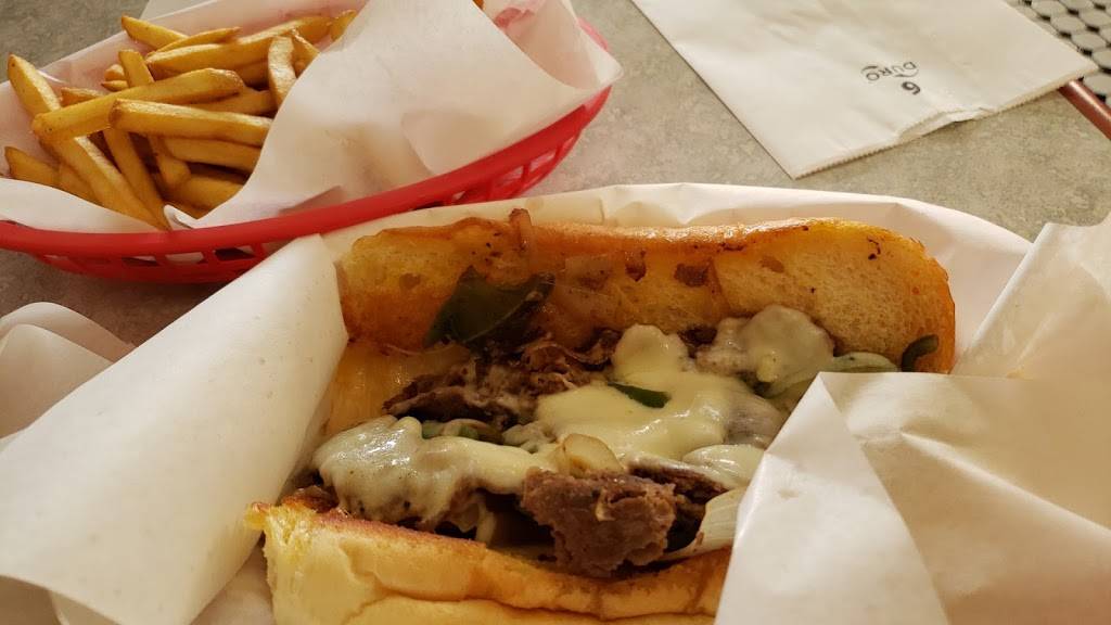 Daves Dawgs | restaurant | 531 Bedford Rd, Morris, IL 60450, USA | 8159414141 OR +1 815-941-4141