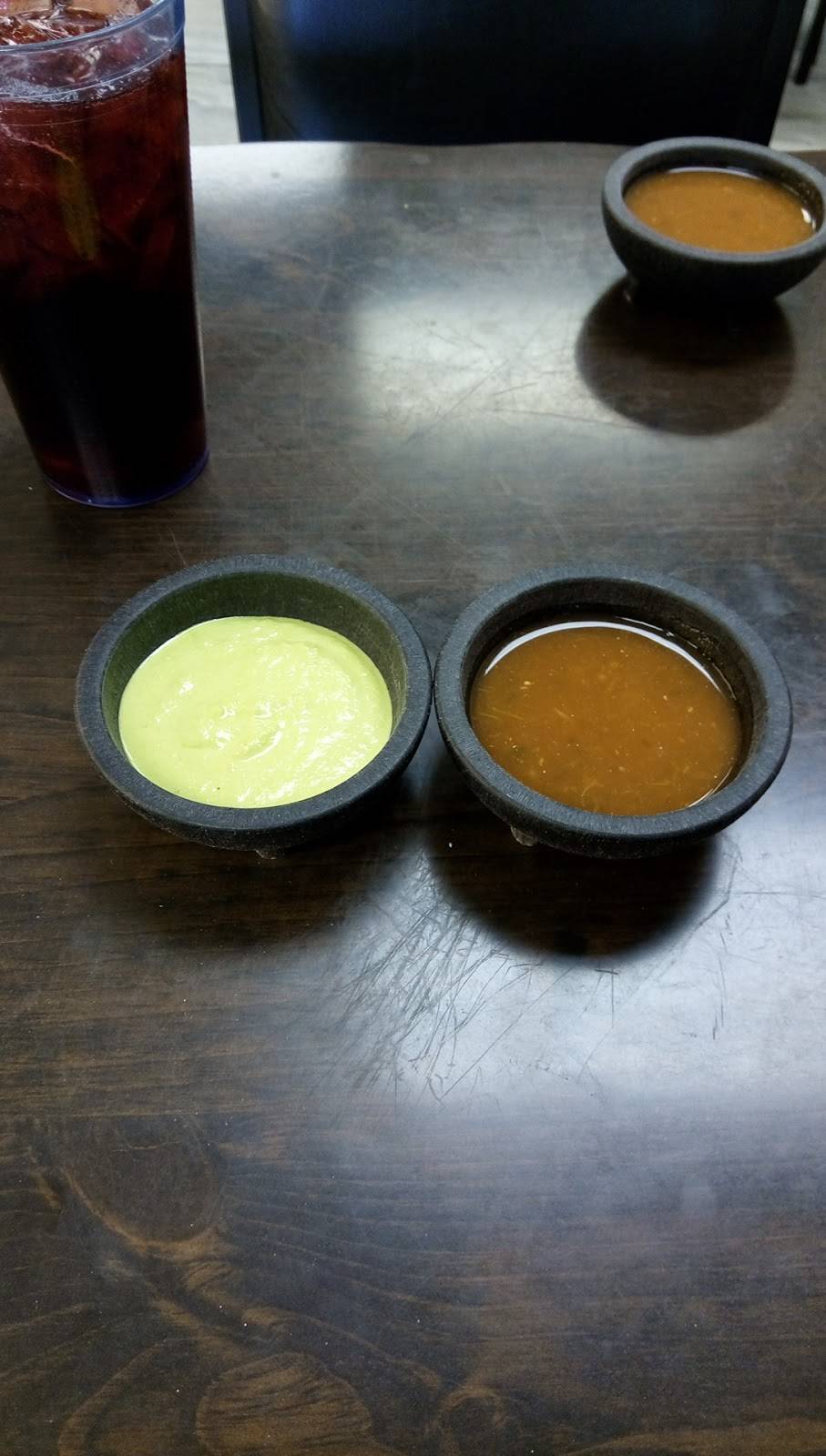 La Casita Mexican Food | restaurant | 212 E Central Ave, El Dorado, KS 67042, USA | 3163211084 OR +1 316-321-1084