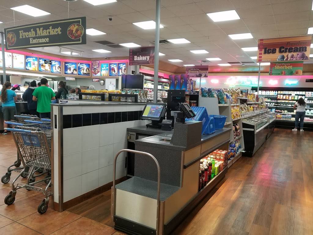 Braums Ice Cream & Burger Restaurant | restaurant | 2134 N Josey Ln, Carrollton, TX 75006, USA | 9723237398 OR +1 972-323-7398