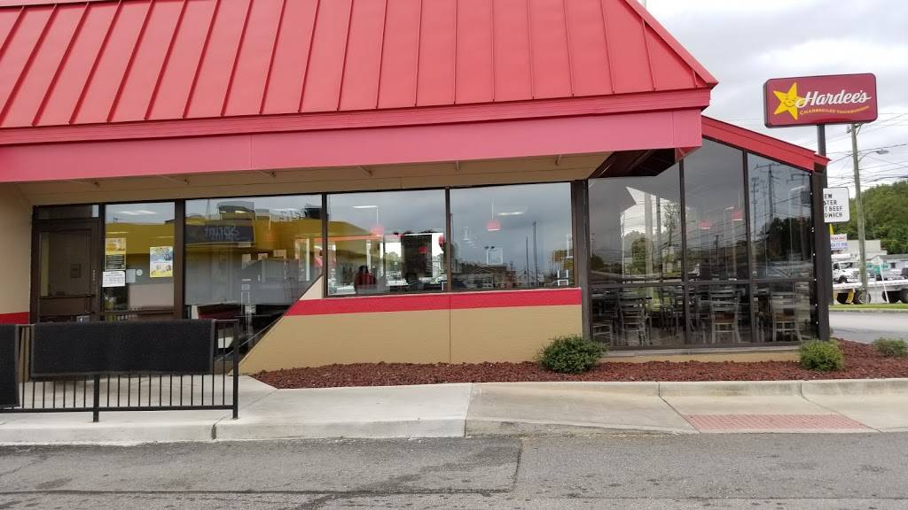 Hardees | restaurant | 1010 Bill Tuck Hwy, South Boston, VA 24592, USA | 4345721266 OR +1 434-572-1266
