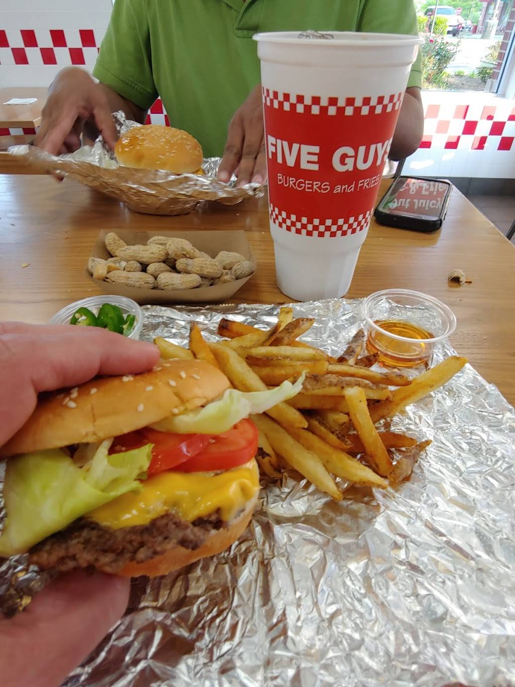 Five Guys | meal takeaway | 201 Connor Dr, Charlottesville, VA 22911, USA | 4349634897 OR +1 434-963-4897