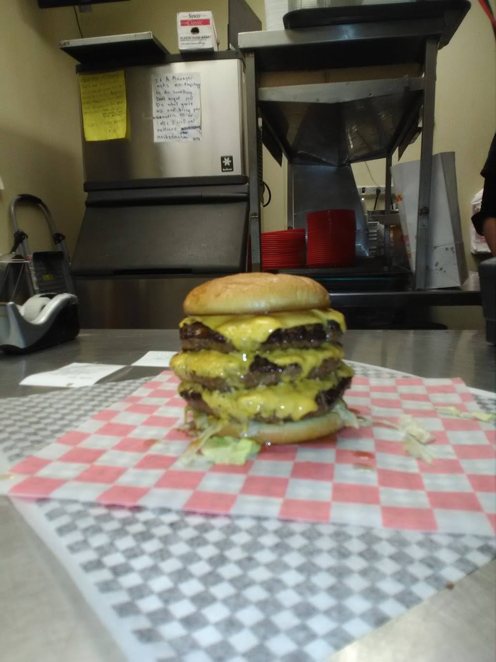 Bionic Burger | restaurant | 3257 E Harry St, Wichita, KS 67218, USA | 3164404966 OR +1 316-440-4966