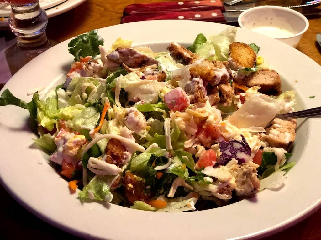 Texas Roadhouse | restaurant | 1969 Dogwood Rd SW, Snellville, GA 30078, USA | 7709851450 OR +1 770-985-1450