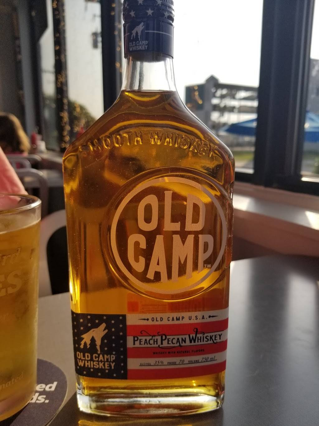 SurfDog Bites & Brews | restaurant | 204 N New River Dr A, Surf City, NC 28445, USA | 9105412358 OR +1 910-541-2358