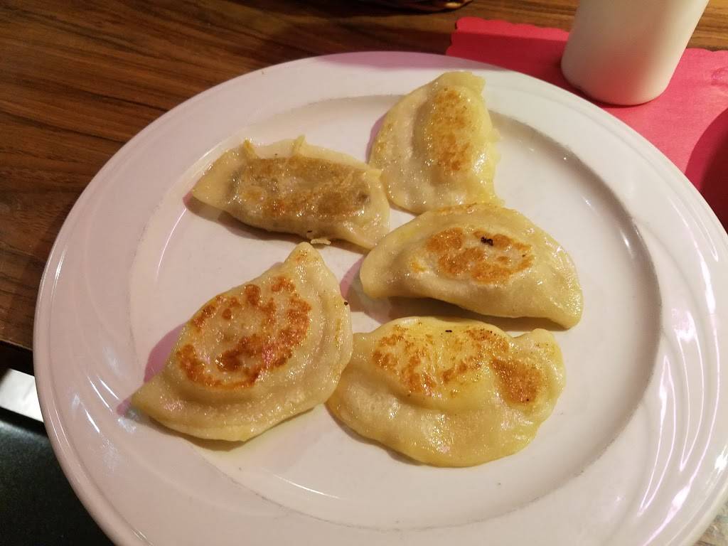 Polonia Restaurant | restaurant | 2934 Yemans St, Hamtramck, MI 48212, USA | 3138738432 OR +1 313-873-8432