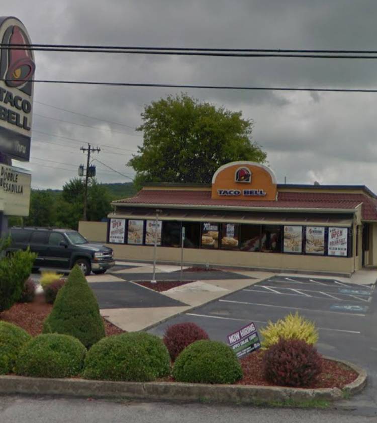 Taco Bell | meal takeaway | 1300 Huntsville Hwy, Fayetteville, TN 37334, USA | 9314330103 OR +1 931-433-0103