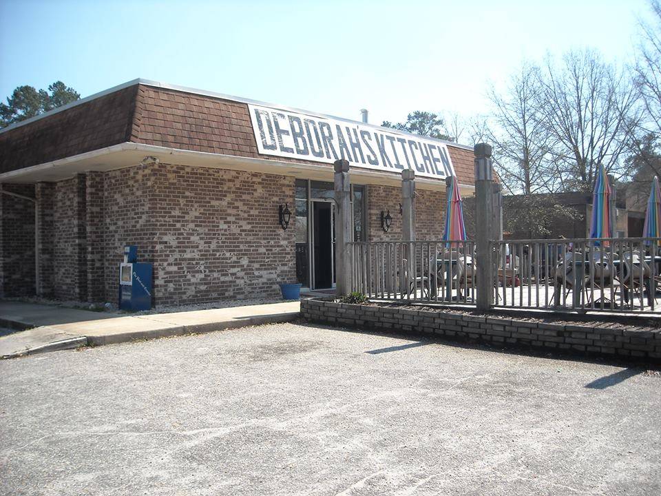 Deborahs Kitchen | restaurant | 1926 S Island Rd, Georgetown, SC 29440, USA | 8435455548 OR +1 843-545-5548