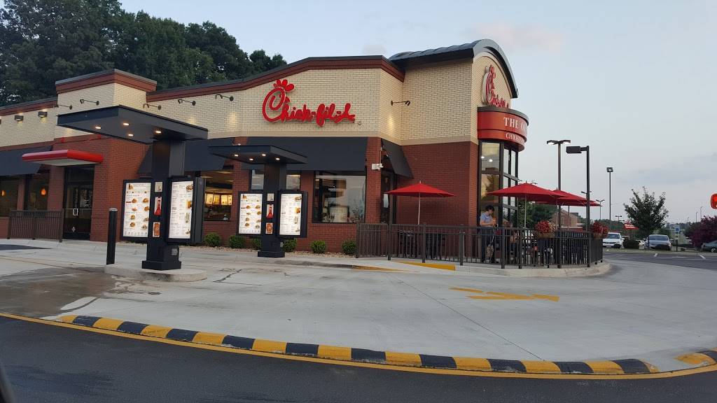 Chick-fil-A | restaurant | 4003 Wards Rd, Lynchburg, VA 24502, USA | 4342392557 OR +1 434-239-2557