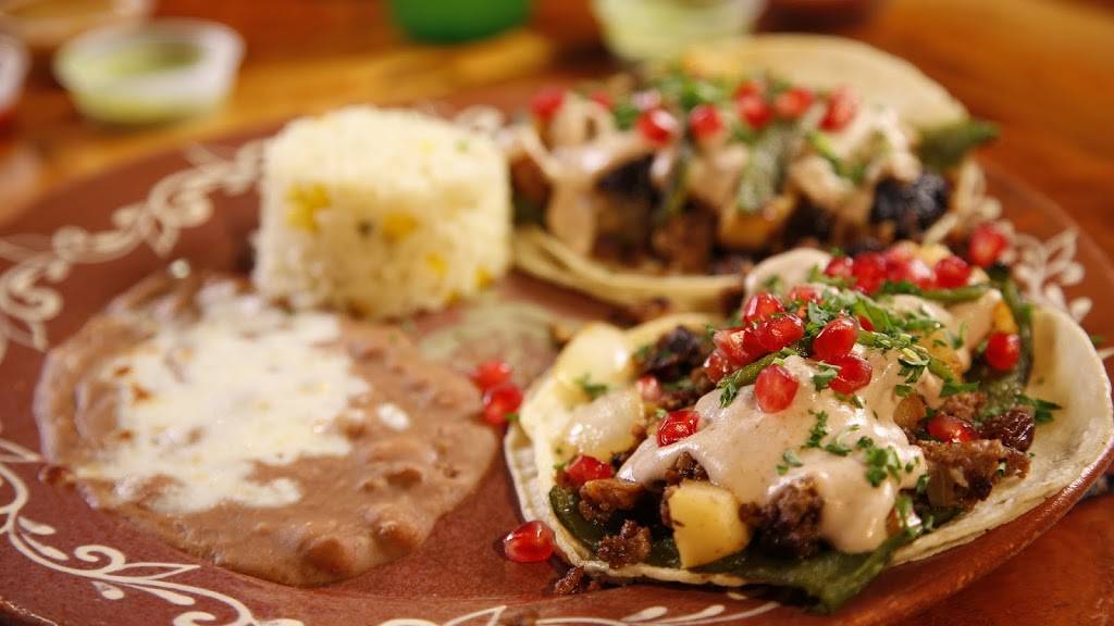 La Santisima | restaurant | 5932 W Glendale Ave, Glendale, AZ 85301, USA | 6239393292 OR +1 623-939-3292