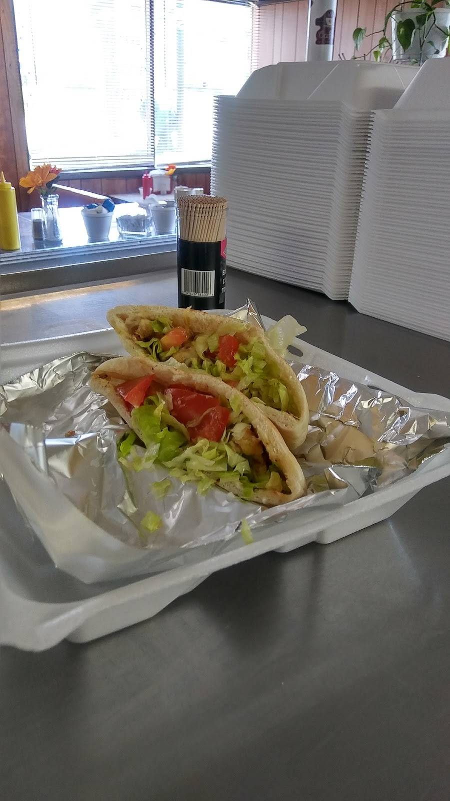 Grips Grill | restaurant | 115 Springfield St, Dayton, OH 45403, USA | 9379387574 OR +1 937-938-7574