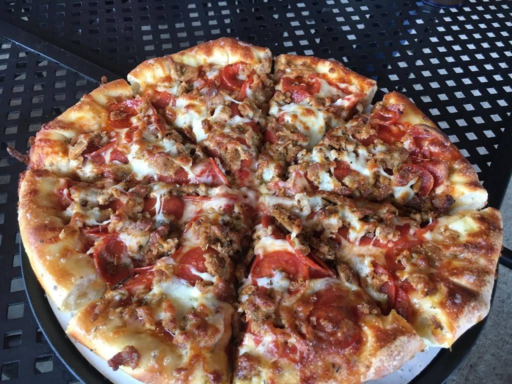Masseys Pizza Sports Bar & Wings | meal takeaway | 152 Graceland Blvd, Columbus, OH 43214, USA | 6145056262 OR +1 614-505-6262