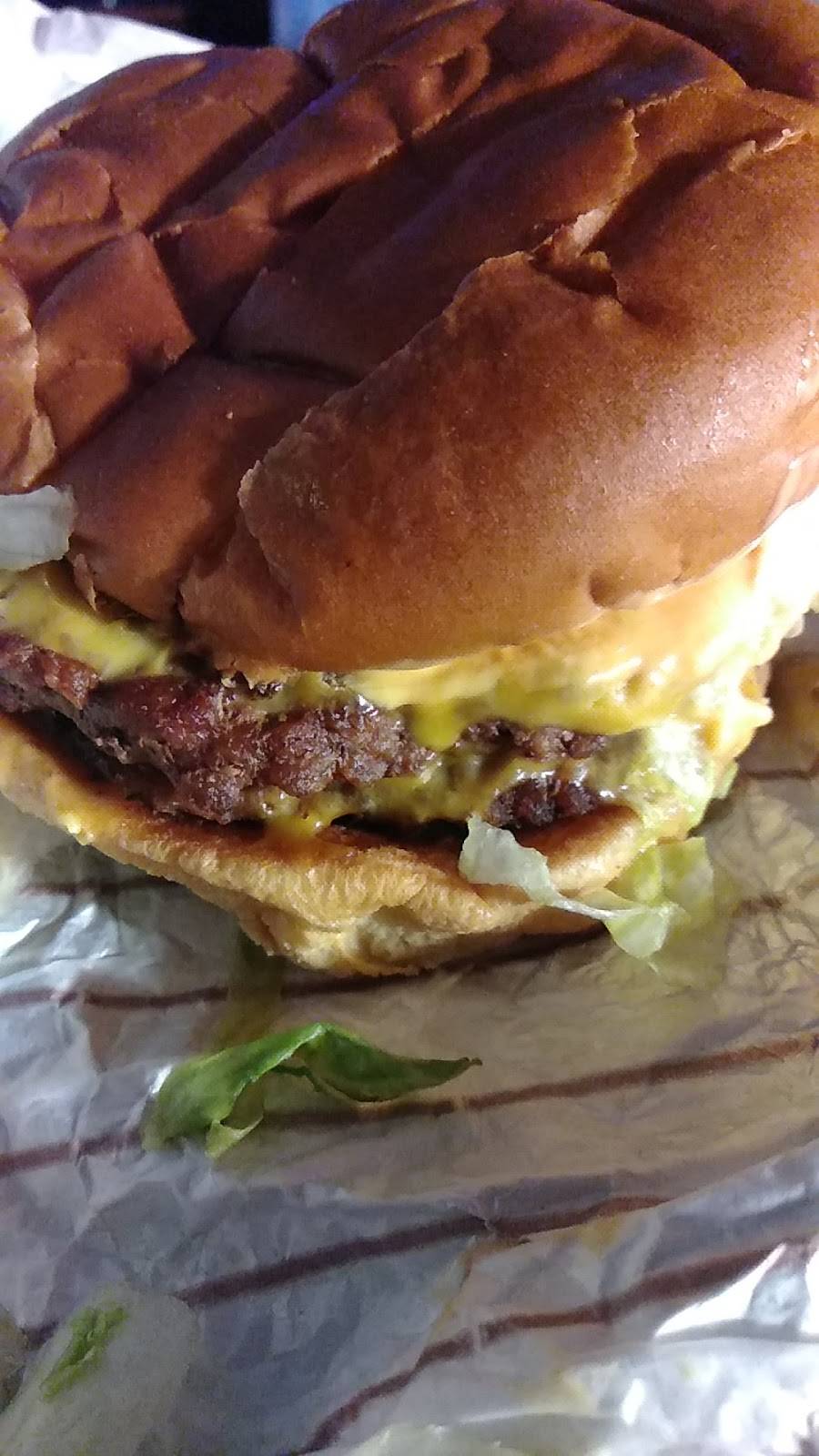 A&W Restaurant | restaurant | 13520 Northwestern Ave, Franksville, WI 53126, USA | 2628350089 OR +1 262-835-0089