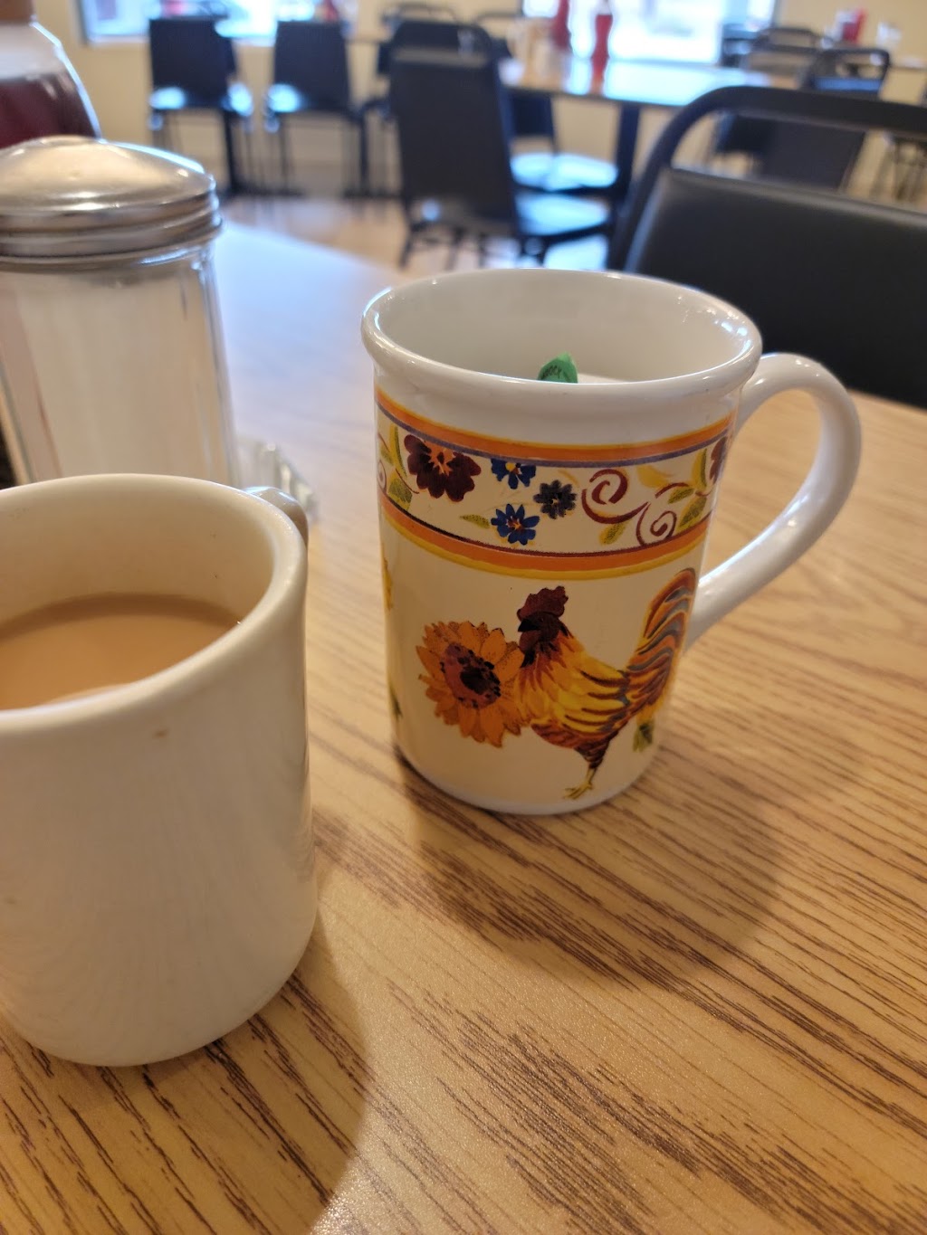 Hen house cafe | restaurant | 53 E Palmer Lake Dr, Pueblo West, CO 81007, USA | 7196471048 OR +1 719-647-1048