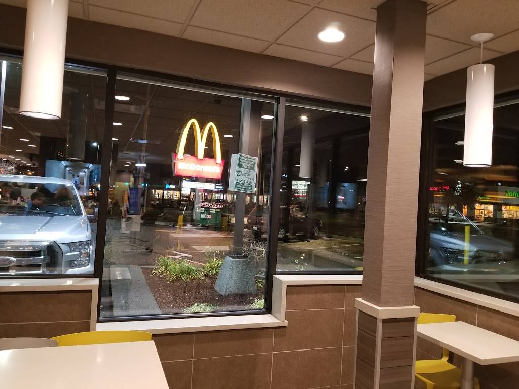 McDonalds | cafe | 316 S SE Everett Mall Way, Everett, WA 98204, USA | 4253478599 OR +1 425-347-8599