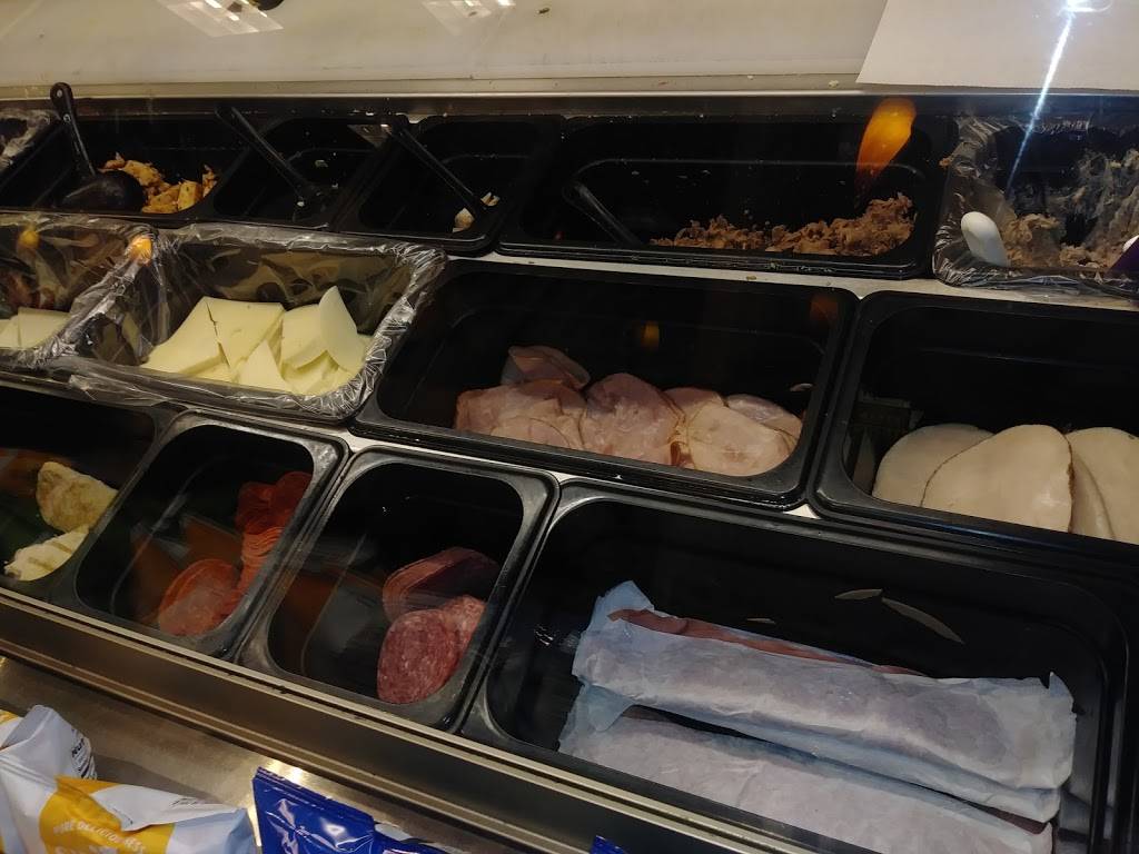 Subway Restaurants | restaurant | 10610 Ventura Blvd, Studio City, CA 91604, USA | 8187629700 OR +1 818-762-9700