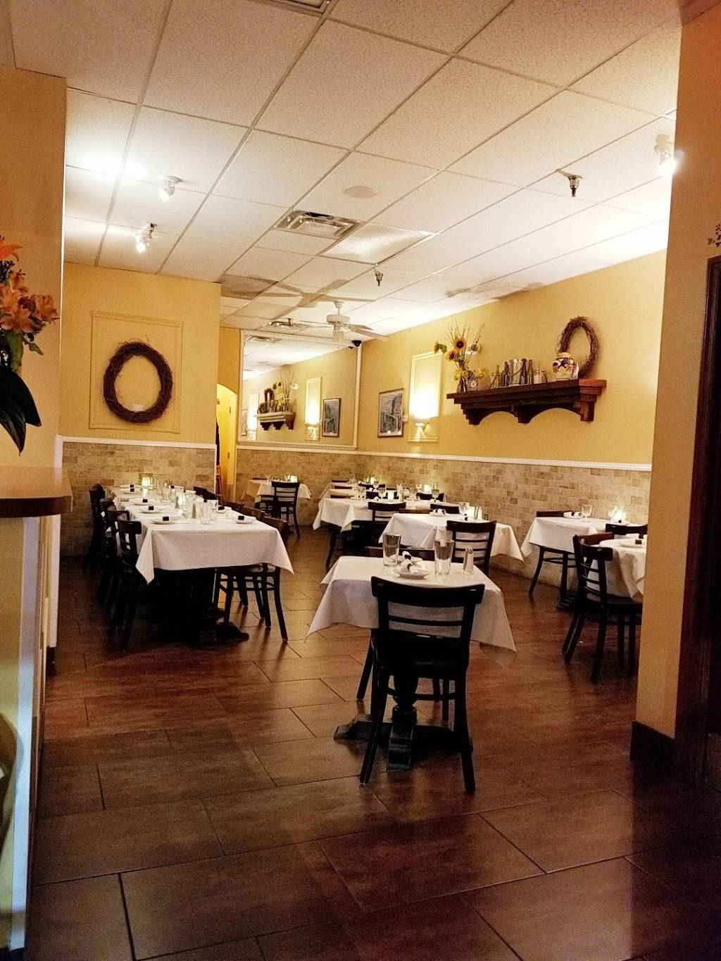 Biscotti Restaurant | restaurant | 7212 Muncaster Mill Rd, Derwood, MD 20855, USA | 3019906560 OR +1 301-990-6560