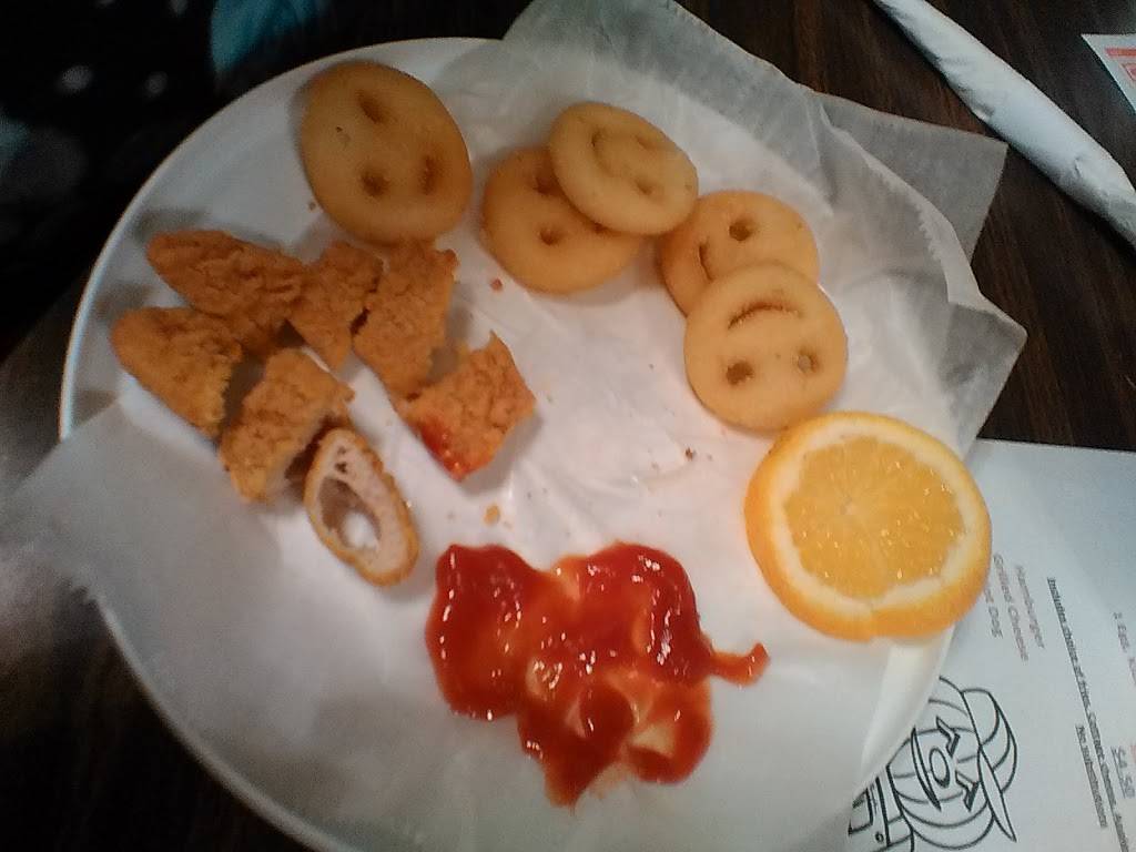 Fashion Farm Inc | restaurant | 1680 Lincolnway W, Ligonier, IN 46767, USA | 2608944498 OR +1 260-894-4498