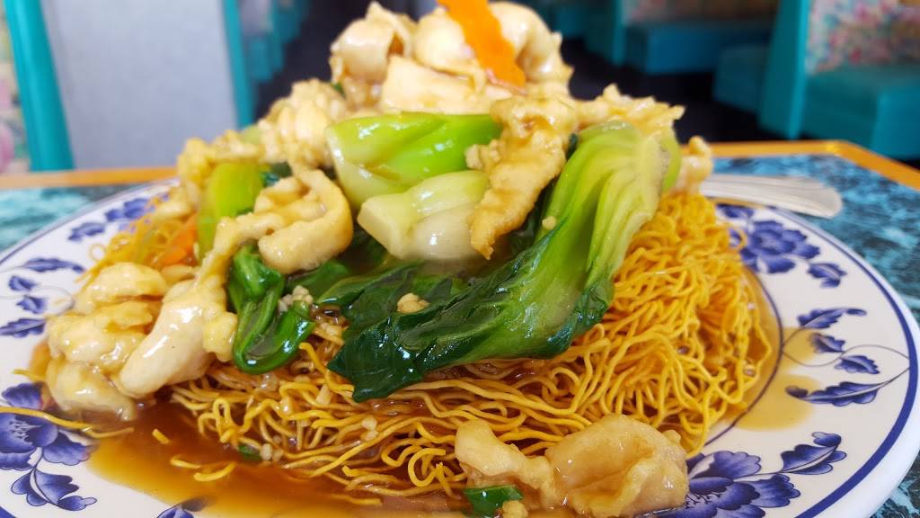 Golden City Chinese Cuisine | restaurant | 17719 W Vanowen St, Reseda, CA 91335, USA | 8183432665 OR +1 818-343-2665