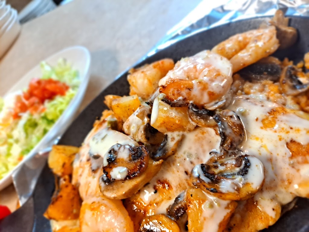 Salsas Mexican Grille and Cantina | restaurant | 4095 Powder Mill Rd, Beltsville, MD 20705, USA | 3013581143 OR +1 301-358-1143