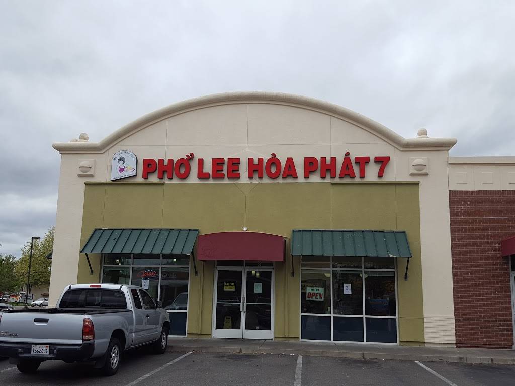Pho Lee Hoa Phat | restaurant | 870 E Travis Blvd, Fairfield, CA 94533, USA | 7074269999 OR +1 707-426-9999