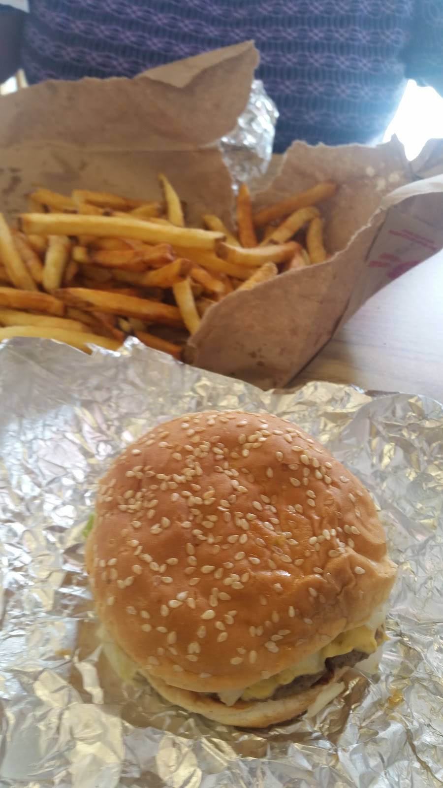 Five Guys | meal takeaway | 1900 Tamiami Trail, Port Charlotte, FL 33948, USA | 9417640088 OR +1 941-764-0088