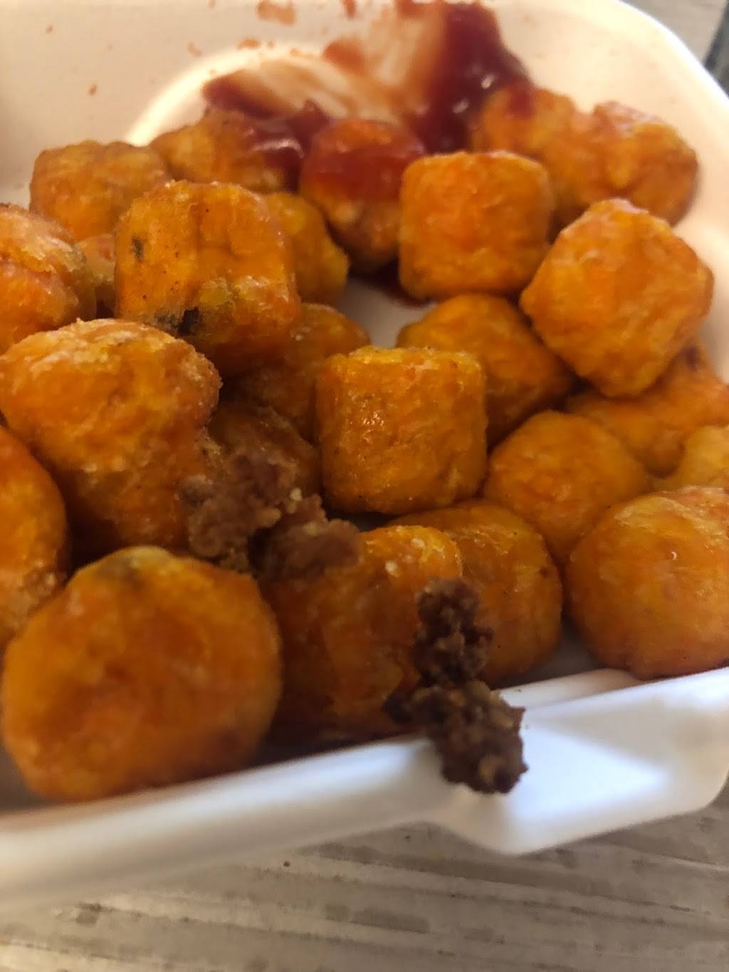 Mother Clucker | restaurant | 3415 S Monaco Pkwy, Denver, CO 80222, USA | 3035025311 OR +1 303-502-5311