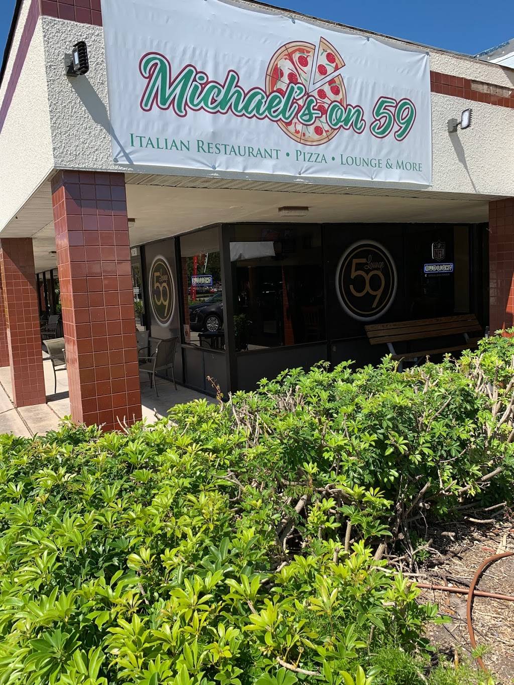 Michael’s On 59 | restaurant | 1830 59th St W, Bradenton, FL 34209, USA | 9418967496 OR +1 941-896-7496