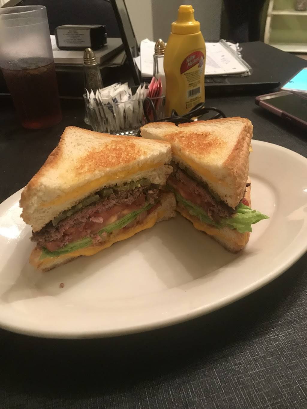 ADAMS FAMILY RESTAURANT | restaurant | 60092 Pecan Rd, Smithville, MS 38870, USA | 6626514477 OR +1 662-651-4477