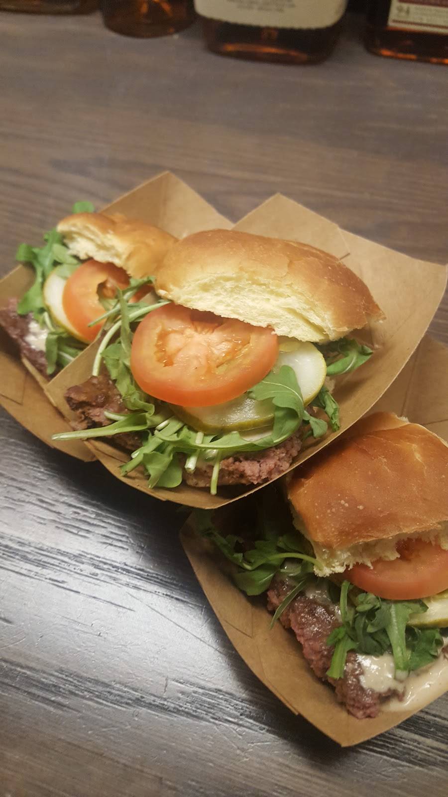 Green Dot Stables | restaurant | 410 S Clippert St, Lansing, MI 48912, USA | 5175744214 OR +1 517-574-4214