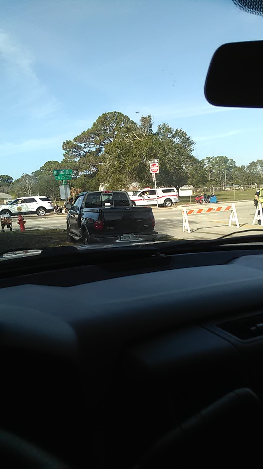 McManus Seafood & More | restaurant | 301 N 25th St, Fort Pierce, FL 34947, USA | 7724658838 OR +1 772-465-8838