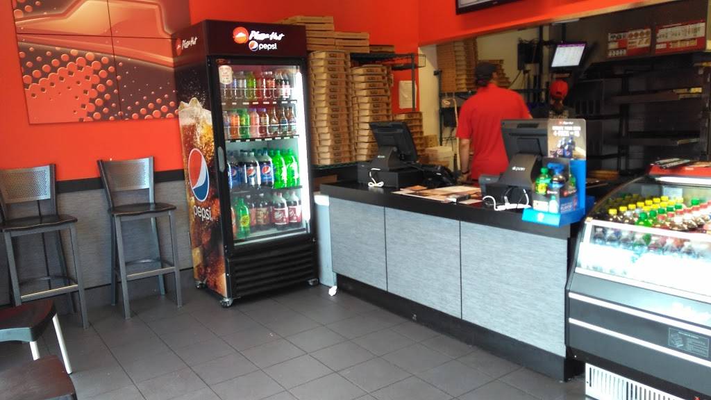 Pizza Hut | meal takeaway | 14729 NE 23rd St Suite 103, Choctaw, OK 73020, USA | 4052816772 OR +1 405-281-6772