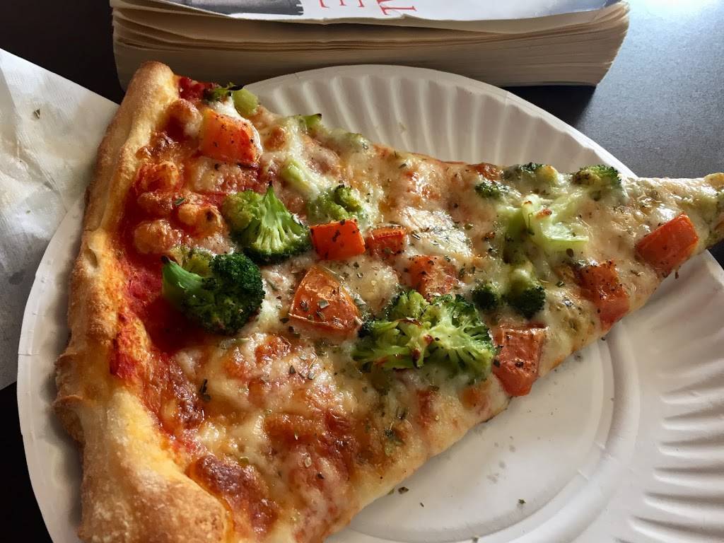 Vincents Pizza | restaurant | 3915 9th Ave, Brooklyn, NY 11232, USA | 7188518838 OR +1 718-851-8838