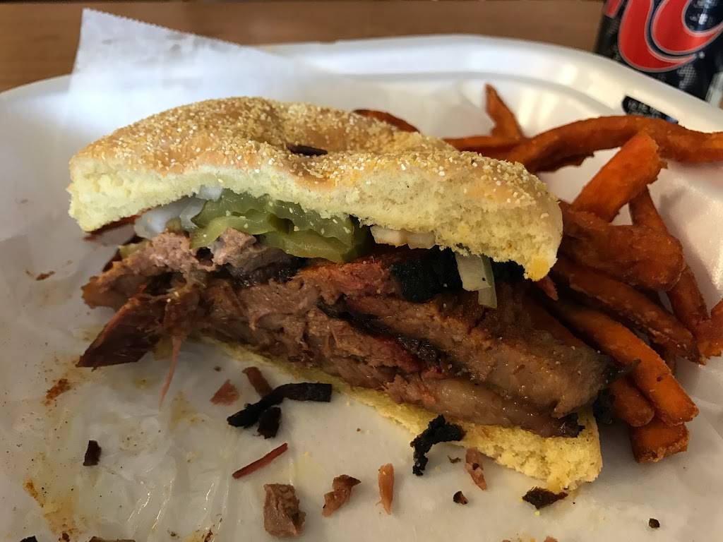 Gz Barbecue and Catering | restaurant | 925 Gallatin Ave, Nashville, TN 37206, USA | 6159536385 OR +1 615-953-6385