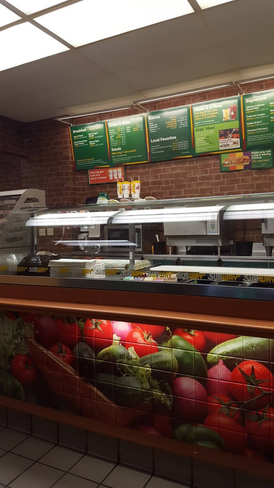 Subway | restaurant | 1596 W Market St, Akron, OH 44313, USA | 3308655984 OR +1 330-865-5984