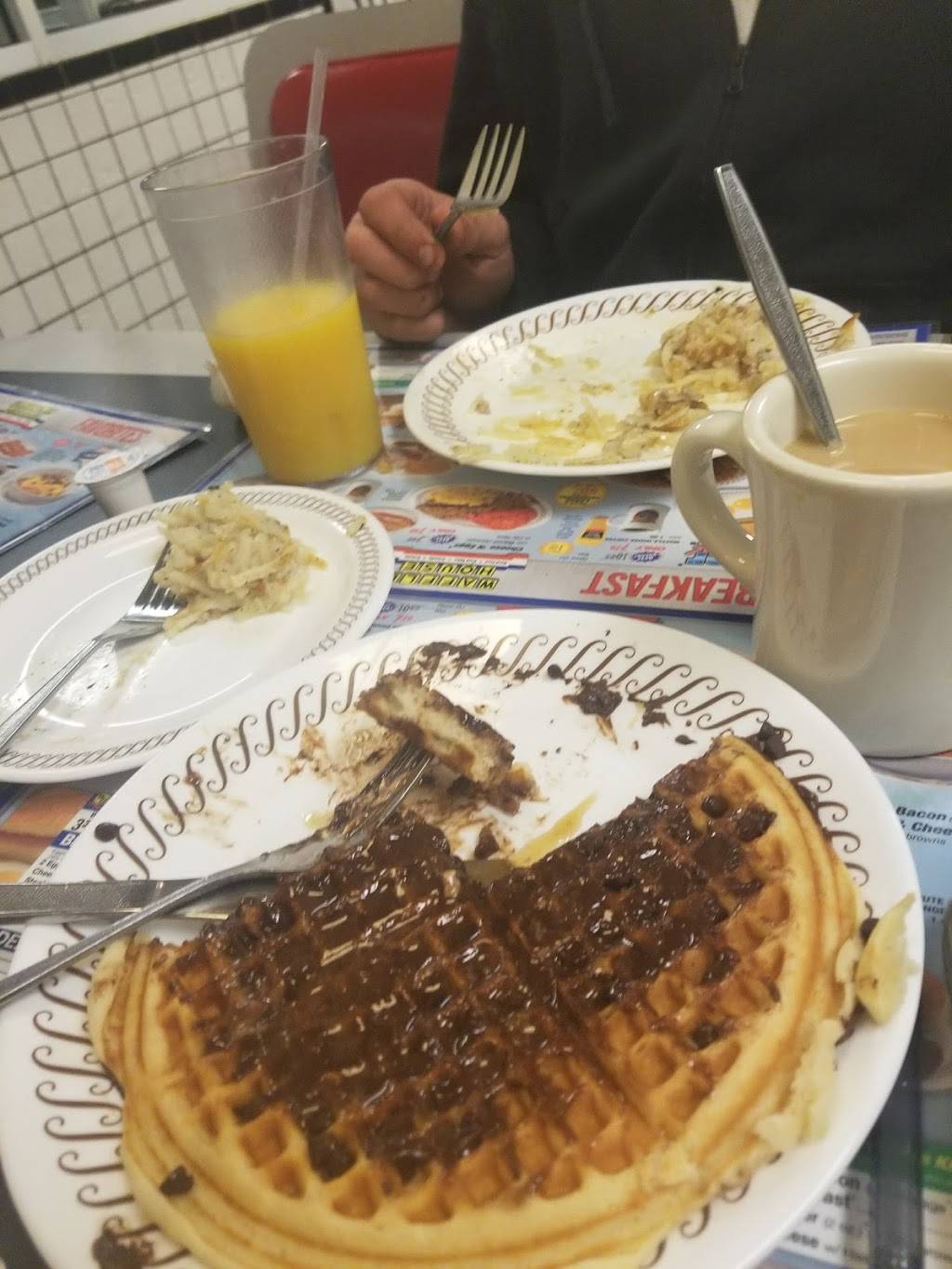 Waffle House | meal takeaway | 27935 Southwest Fwy, Rosenberg, TX 77471, USA | 2813419909 OR +1 281-341-9909