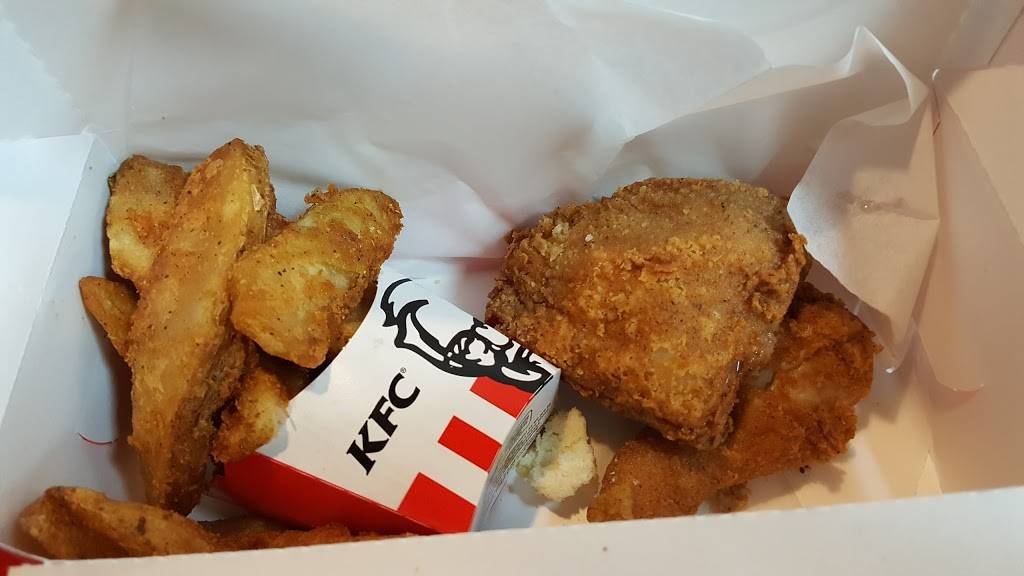 KFC | restaurant | 490 S Union St, Lawrence, MA 01843, USA | 9786825008 OR +1 978-682-5008