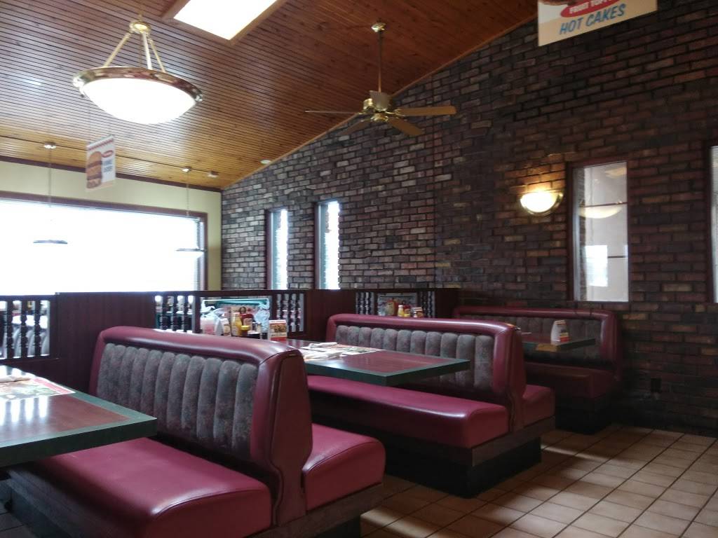 Mt. Pleasant Big Boy | restaurant | 1623 S Mission St, Mt Pleasant, MI 48858, USA | 9897722476 OR +1 989-772-2476