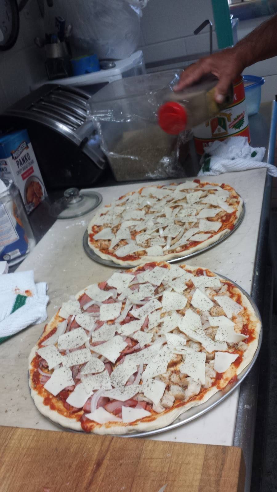 Tads Deli | restaurant | 600 Norfolk Ave, Virginia Beach, VA 23451, USA | 7574223577 OR +1 757-422-3577