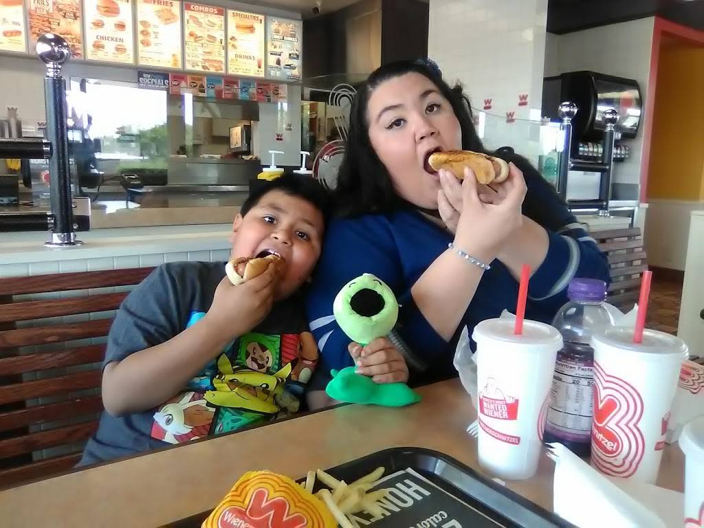 Wienerschnitzel | restaurant | 110 Juan Tabo Blvd NE, Albuquerque, NM 87123, USA | 5052716494 OR +1 505-271-6494