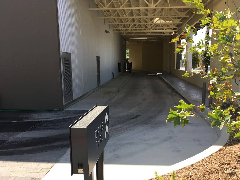 Starbucks | cafe | 5101 Telegraph Rd #101, Ventura, CA 93003, USA | 8052909644 OR +1 805-290-9644