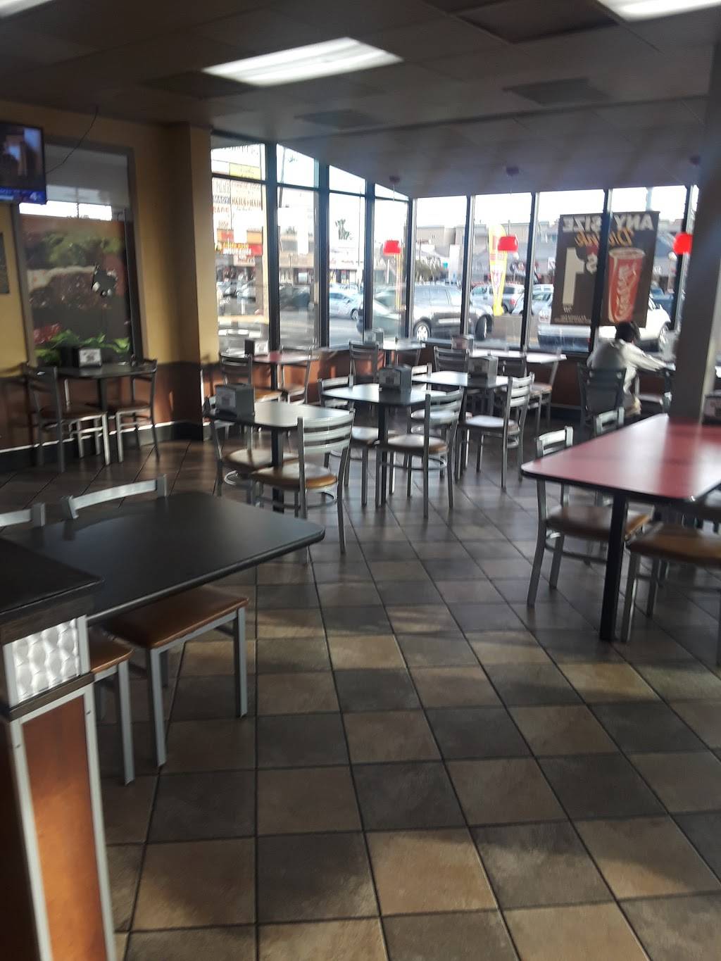 Carls Jr. | restaurant | 12653 Sherman Way, North Hollywood, CA 91605, USA | 8187645888 OR +1 818-764-5888