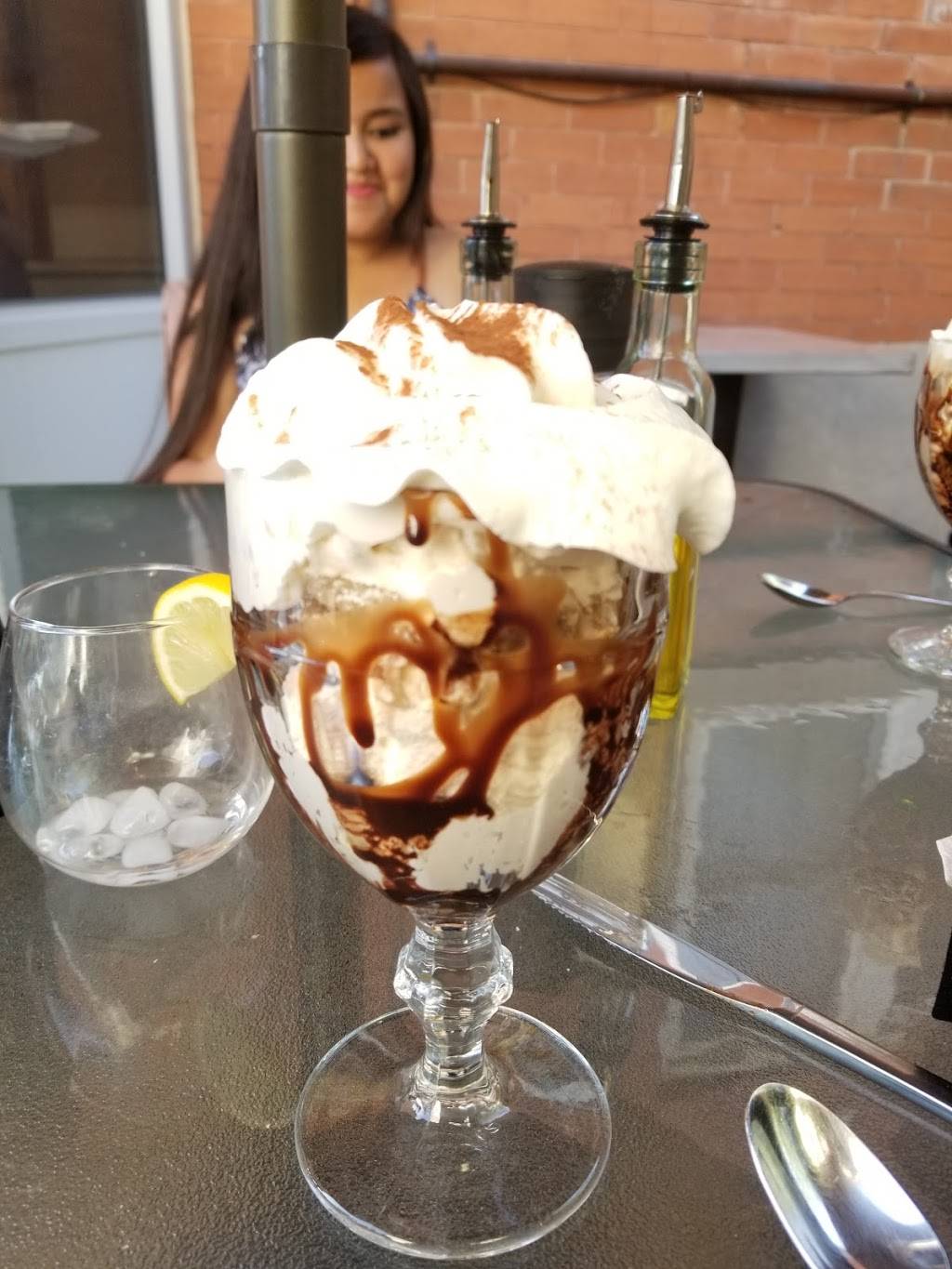 Ziraldo’s Italian Restaurant | restaurant | 24 Francis St W, Fenelon Falls, ON K0M 1N0, Canada | 7058873322 OR +1 705-887-3322