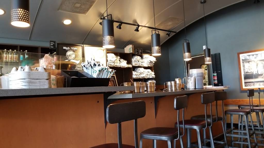 Starbucks | cafe | 4972 S Tamiami Trail, Sarasota, FL 34231, USA | 9419244027 OR +1 941-924-4027