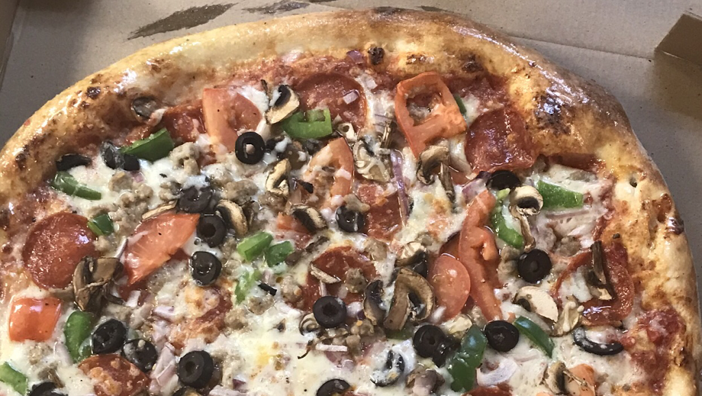 Triple Pizza & Pasta | meal delivery | 5667 Vineland Rd, Orlando, FL 32819, USA | 4073455490 OR +1 407-345-5490