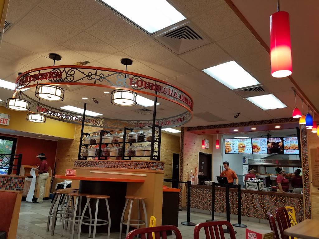 Popeyes Louisiana Kitchen | restaurant | 18401 S Dixie Hwy, Cutler Bay, FL 33157, USA | 3059713000 OR +1 305-971-3000