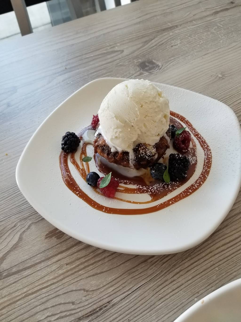 The Slummin Gourmet | restaurant | 224 E 2nd St, Pomona, CA 91766, USA | 9094696464 OR +1 909-469-6464